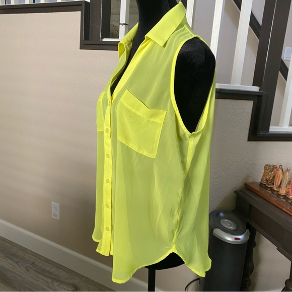 Lush Women’s semi sheer collar shirt size L - Picture 3 of 8